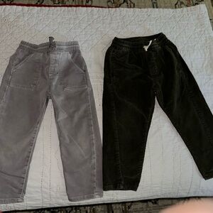 2 boys pants size 4/5 Zara gently used gray/ green